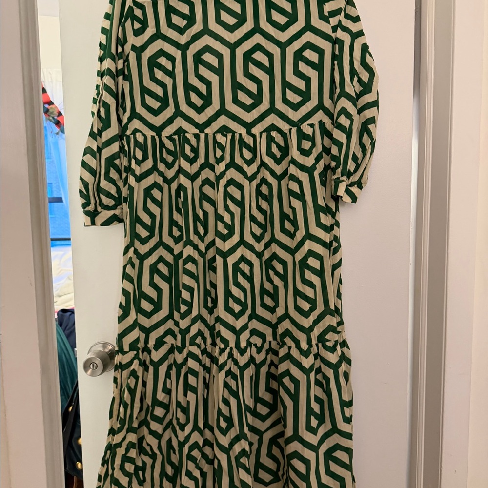 H&M Fun Dress - Picture 2 of 3